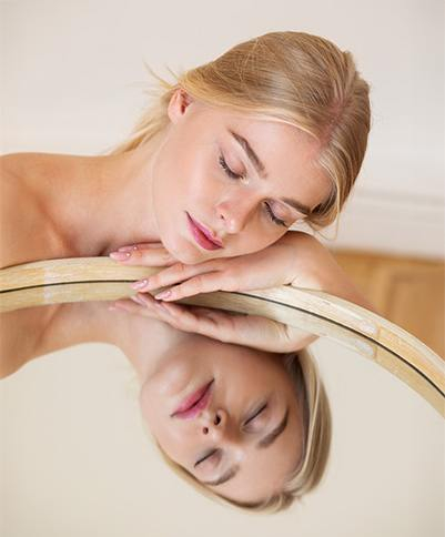 Factores de crecimiento en cosmética: qué son y cómo transforman tu piel