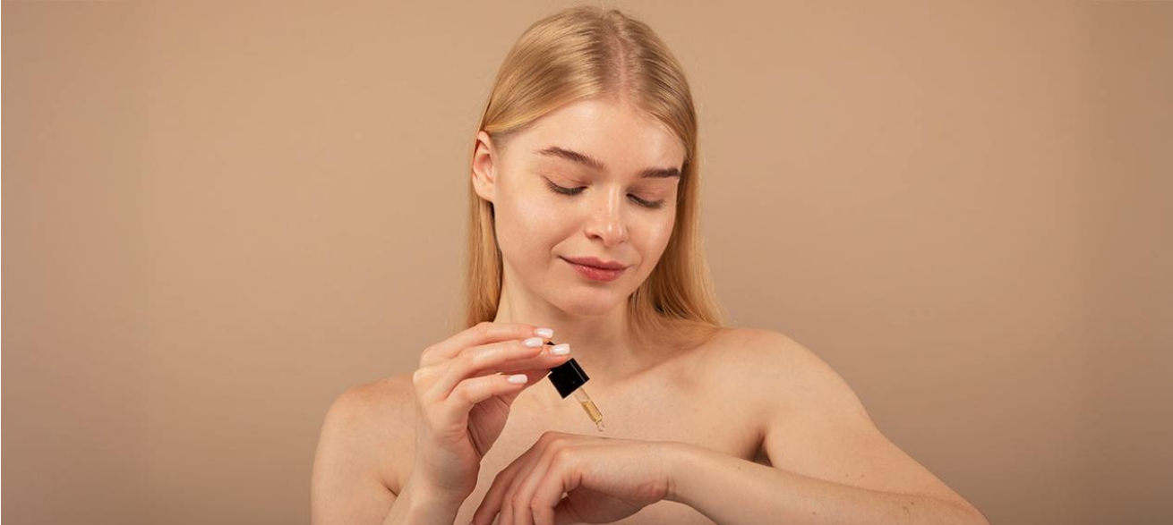 Retinoides en cosmética: qué son, cómo usarlos y por qué son tan efectivos