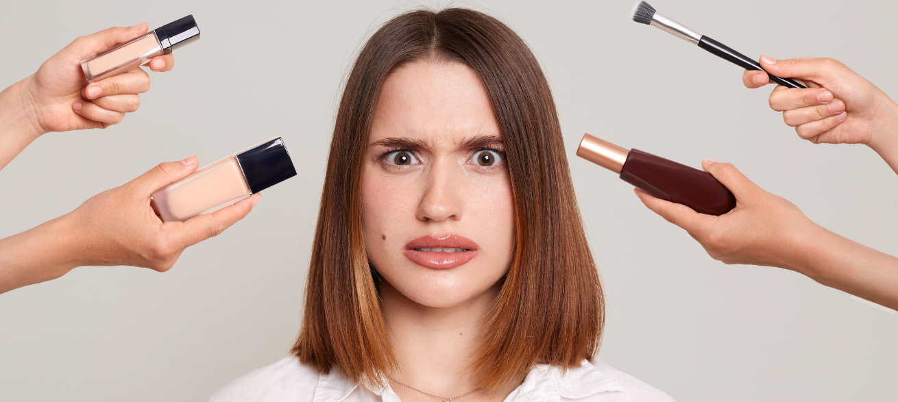 Errores al aplicar base de maquillaje: los fallos que arruinan tu look (y cómo evitarlos)