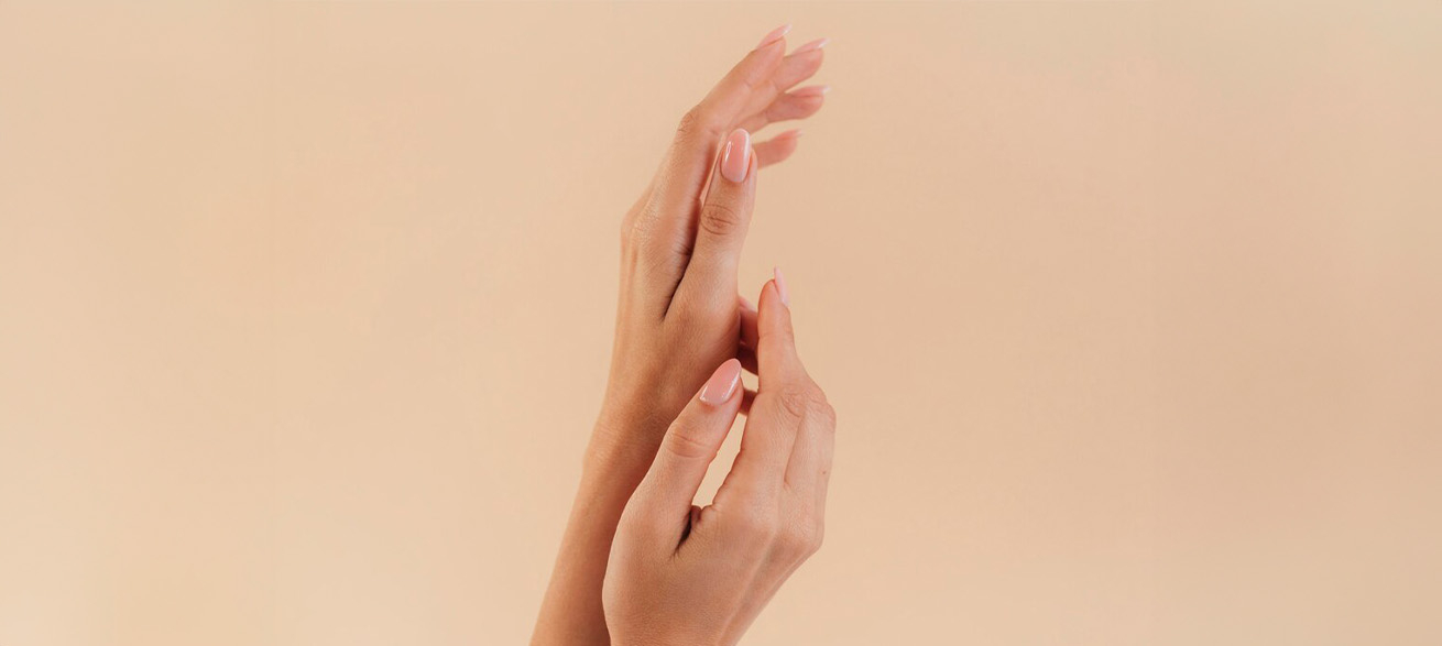 Manicura semipermanente en casa ¡Como un profesional!