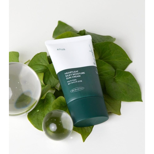 Anua - Protector solar facial Heartleaf Silky Moisture SPF50+ PA++++