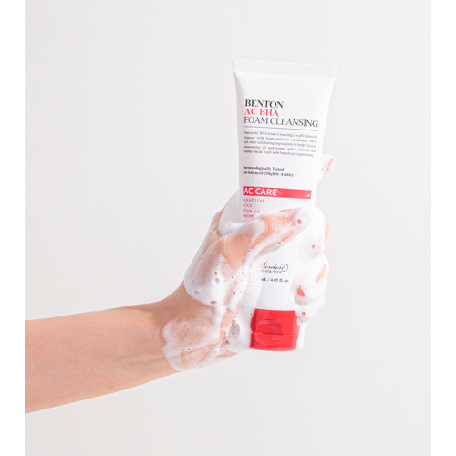 Benton - Gel limpiador AC BHA para pieles grasas