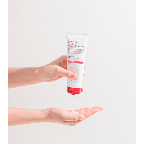 Benton - Gel limpiador AC BHA para pieles grasas