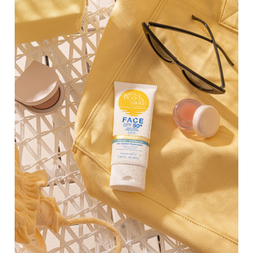 Bondi Sands - Protector solar facial con color SPF50+ Everyday Lotion - Tinted Hydrating