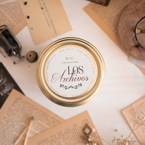 Book and Glow - *Los Archivos* - Vela de soja - Academia clásica