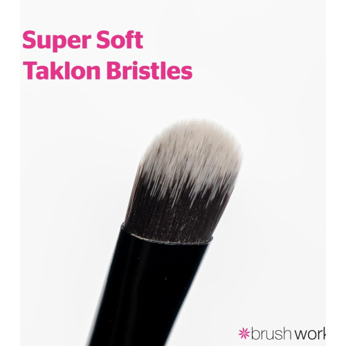 Brushworks - Pincel de ojos Flat Eye - Nº 18