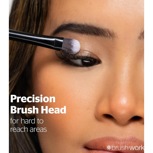 Brushworks - Pincel de ojos Flat Eye - Nº 18