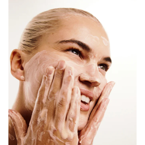 Carbon Theory - *SupaVIT-C* - Gel limpiador facial con vitamina C y cafeína