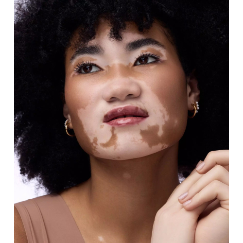 Catrice - Bálsamo labial Butter Drippin - 040: Bisou Bisou