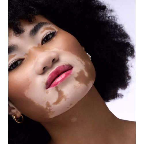 Catrice - Bálsamo labial Butter Drippin - 050: Cherry Delicious