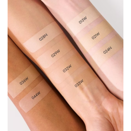 Catrice - *Glass Cloud* - Base de maquillaje Invisible Cover Cushion Foundation - C024N