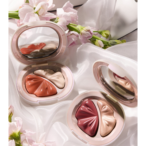 Catrice - *Brides & Besties* - Duo colorete e iluminador - C02: Glow Down The Aisle