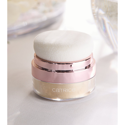 Catrice - *Brides & Besties* - Iluminador corporal en polvo Dream Cushion