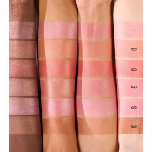 Catrice - Colorete en polvo Soft Glam Baked Blush - 060: Blonzer Heat