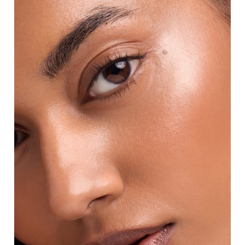 Catrice - *Glass Cloud* - Iluminador en cushion Cloud Tint - C010: Stay Halo'd