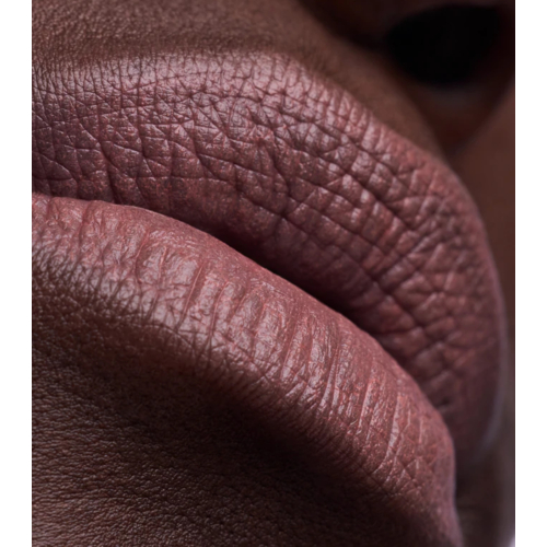 Catrice - *Glass Cloud* - Labial efecto crema polvo Blur-Real Lip - C020: Blushed Reality