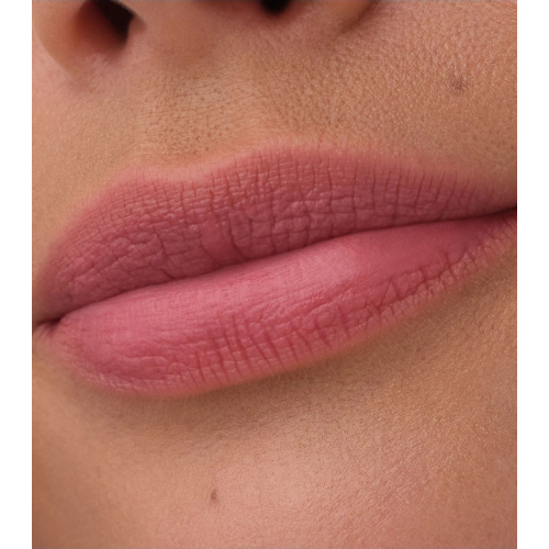 Catrice - Labial efecto crema polvo Blur-Real Lip - C040: Berry Dusk