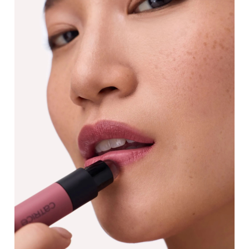 Catrice - Labial efecto crema polvo Blur-Real Lip - C040: Berry Dusk