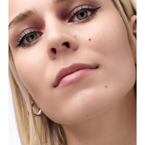 Catrice - Paleta de sombras Tiny Treasures - 020: Wild Berry