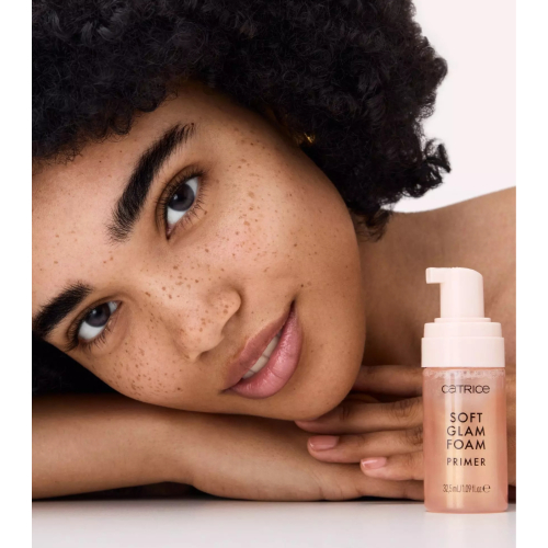 Catrice - Prebase en espuma Soft Glam