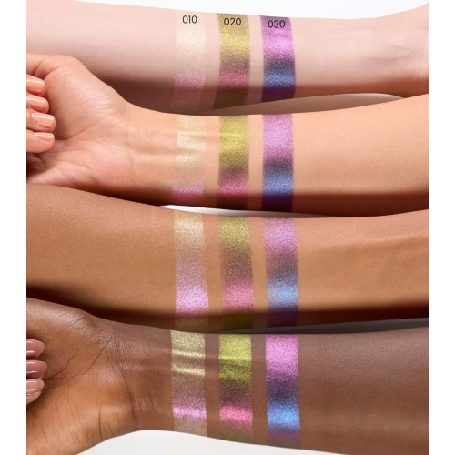 Catrice - Sombra de ojos individual Prismatic Shift - 020: Berry Blaze