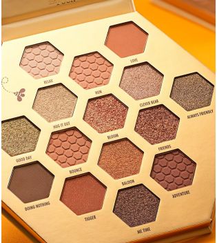 Catrice - *Winnie the Pooh* - Paleta de sombras de ojos - 030: It's a Good Day To Have a Good Day
