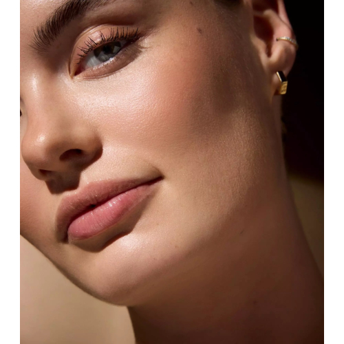 Catrice - *Wonder Woman* - Brillo de labios Shimmer Lip Glaze - 010: Believe In Wonder