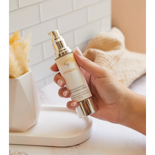 CR Cosmetics - *Antiaging* - Crema facial nutritiva Retinol Puro 0,25%