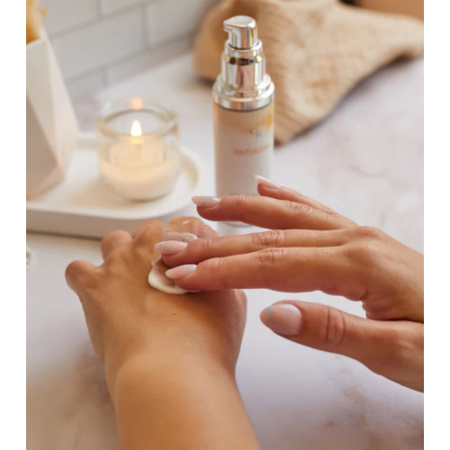 CR Cosmetics - *Antiaging* - Crema facial nutritiva Retinol Puro 0,25%