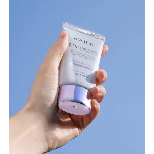 D'Alba - Protector solar facial Tone-Up SPF50+ PA++++ - Purple Correcting