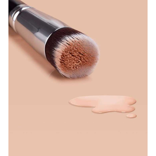 Eigshow - Brocha kabuki plana F614