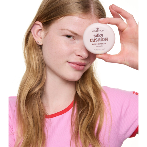 essence - Base de maquillaje Silky Cushion -110