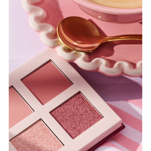 essence - *Book Lovers Club* - Paleta de sombras