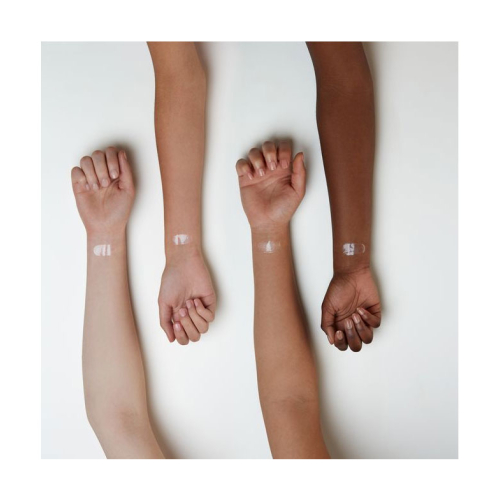 essence - Brillo de labios voluminizador What The Fake! - 01: Oh My Plump!