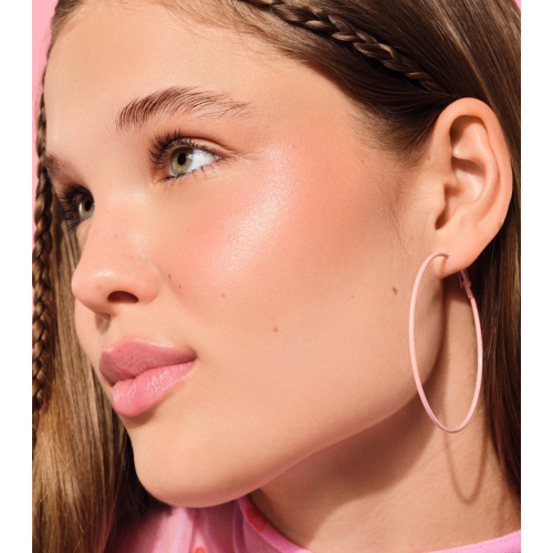 essence - *Care Bears* - Colorete iluminador Bouncy - 01: Beary Into You