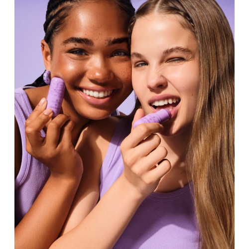 essence - *Care Bears* - Mascarilla labial en stick - 02: It's Cool To Care