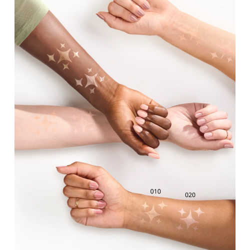 essence - Iluminador en stick Baby got glow - 10: Golden Aura