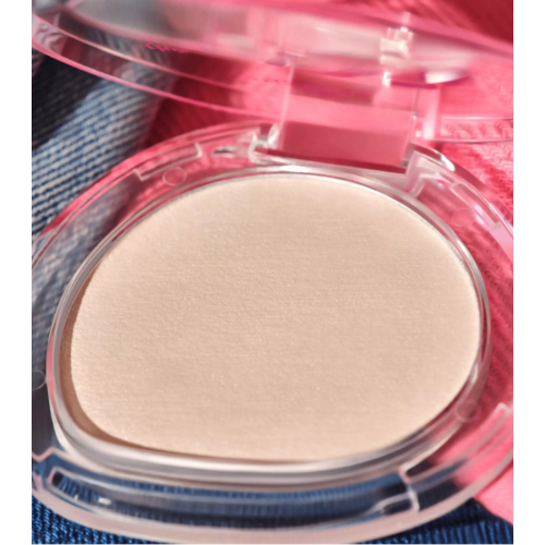 essence - *Jeans Club* - Iluminador en polvo