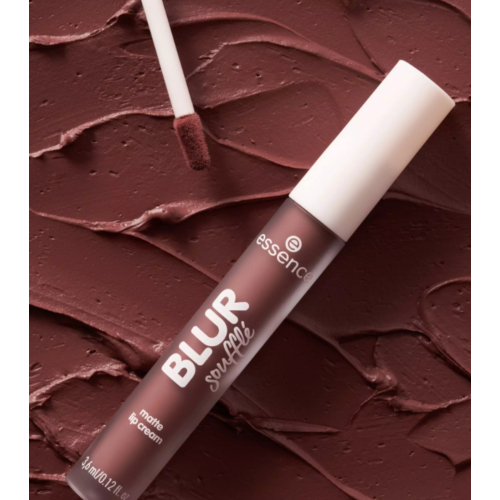 essence - Labial mate acabado difuminado BLUR soufflé - 01: Deep Scroll