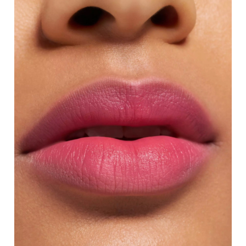 essence - Labial mate acabado difuminado BLUR soufflé - 05: Crush Hour