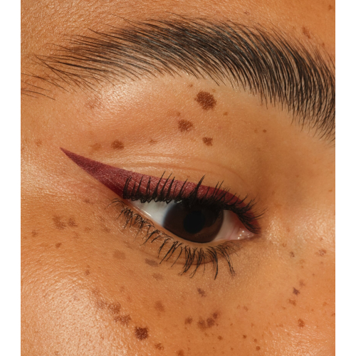 essence - Lápiz de ojos Kajal - 32: Red Velvet