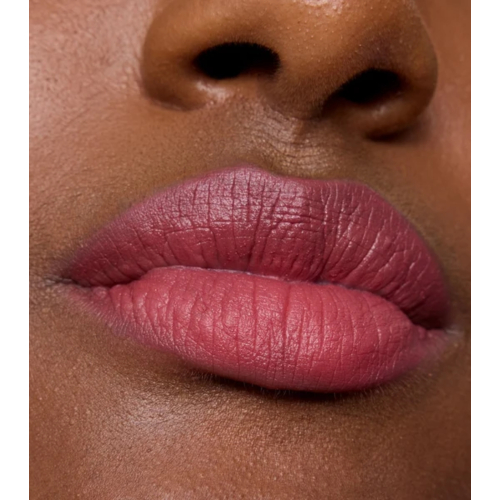 essence - Mousse labial Juicy Matte - 02: Featherlight Pink