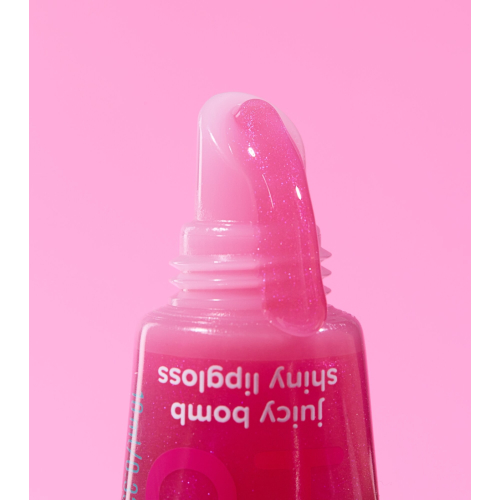 essence - *Say it with Juicy* - Brillo de labios Juicy Bomb Hello Cutie! - 02: Witty Watermelon