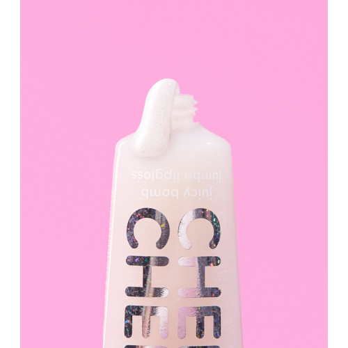 essence - *Say it with Juicy* - Brillo de labios Juicy Bomb XL Cheers Cheers - 02: Cake My Day!