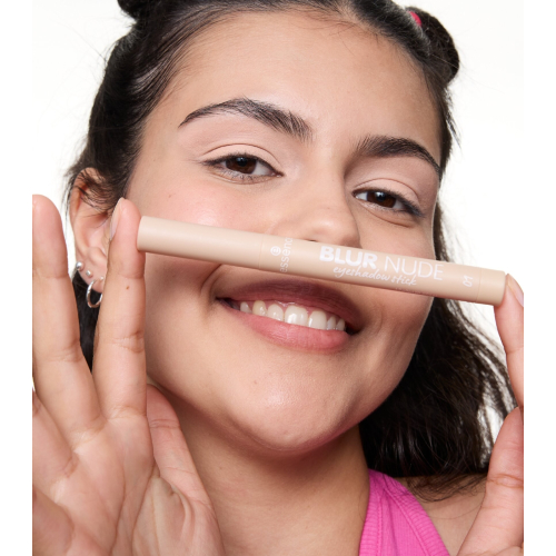 essence - Sombra de ojos en stick Blur Nude - 01: Vanilla Foam