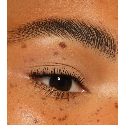 essence - Sombra de ojos en stick Blur Nude - 02: Soft Macchiato
