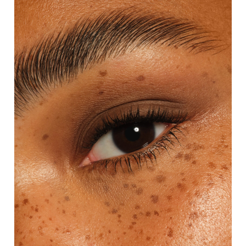 essence - Sombra de ojos en stick Blur Nude - 04