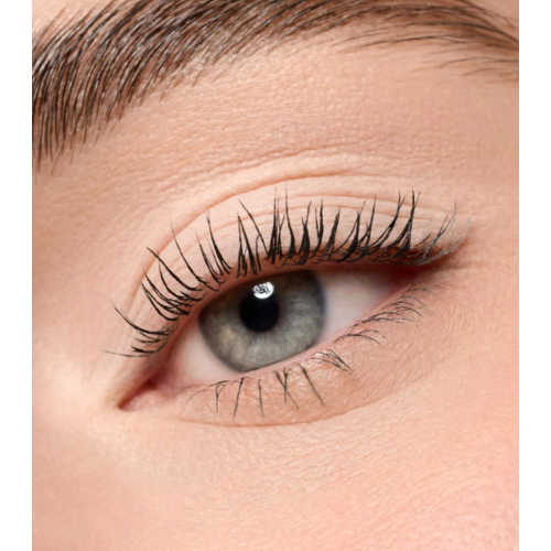 essence - Sombra de ojos monocromo Mate - 01: Soft Beige