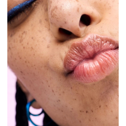 essence - *Superman* - Macarilla para labios