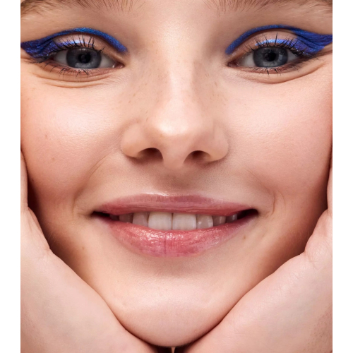 essence - *Superman* - Macarilla para labios